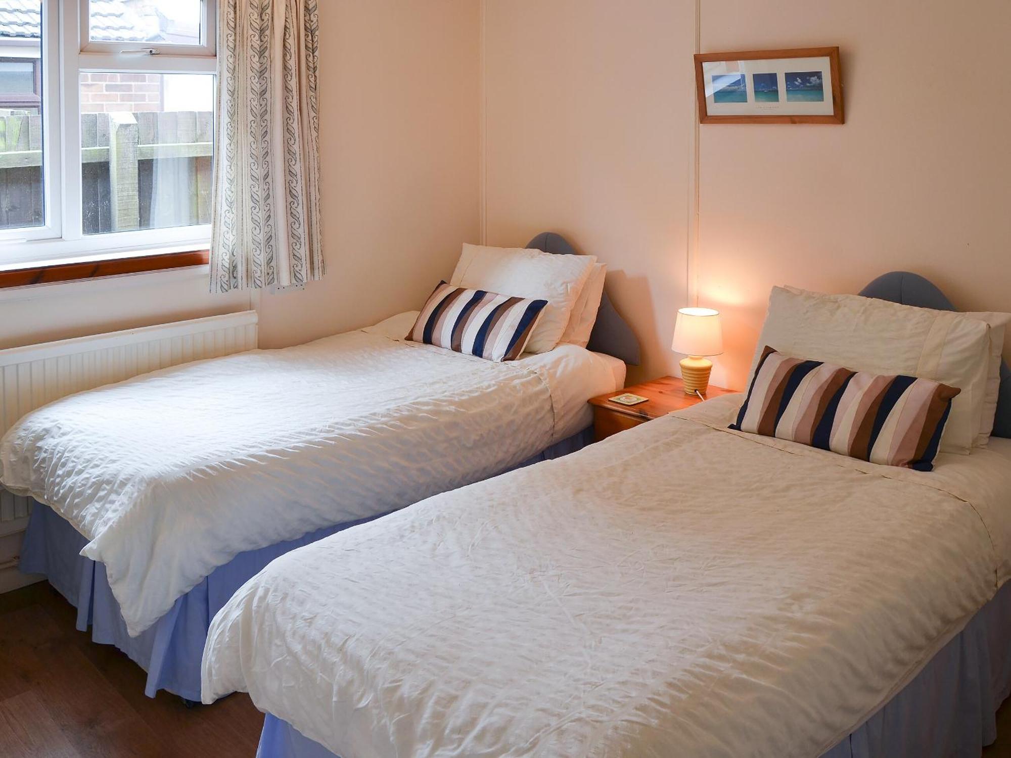 Rosemarys Sea View Villa Bacton  Buitenkant foto