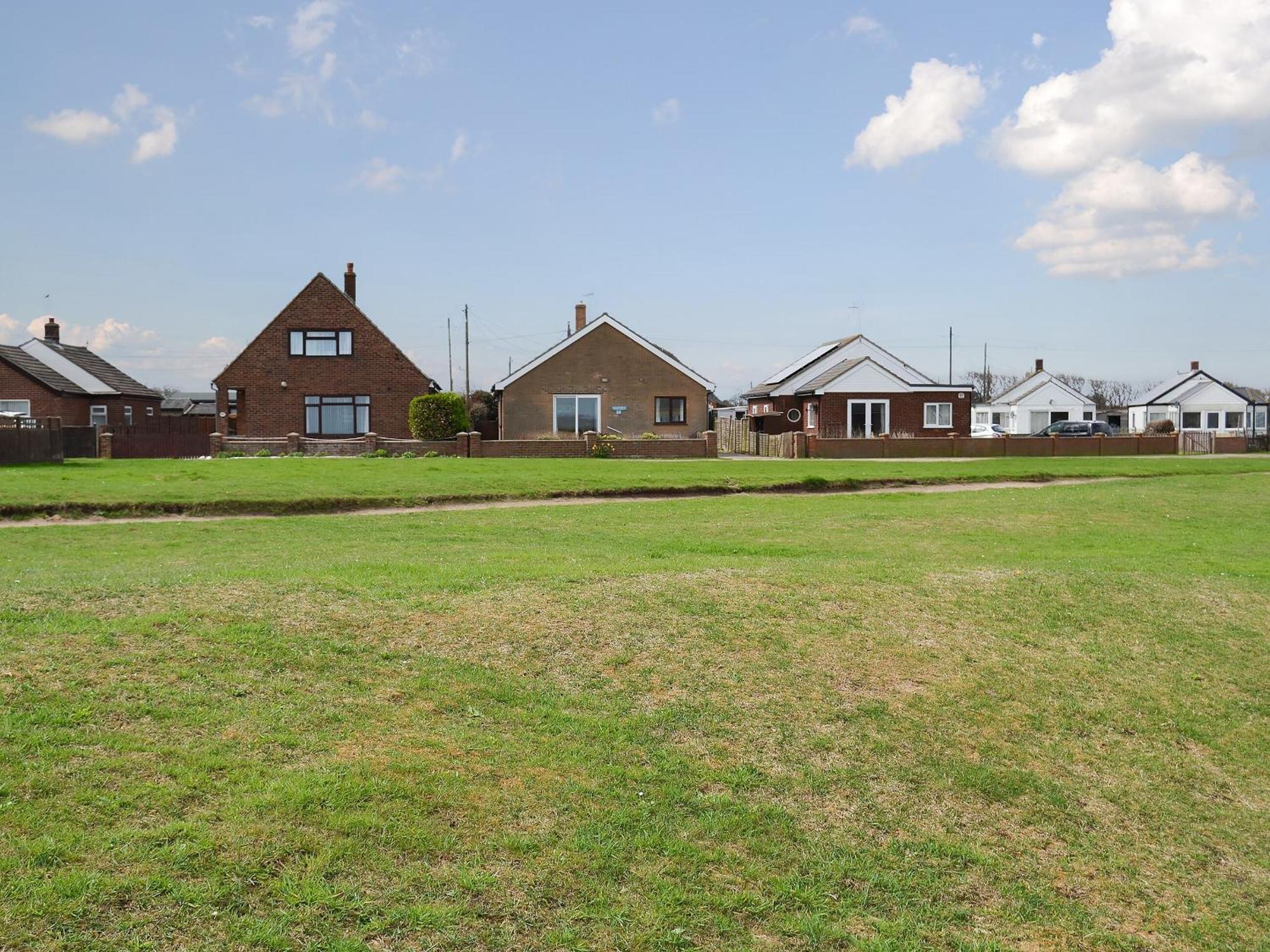 Rosemarys Sea View Villa Bacton  Buitenkant foto