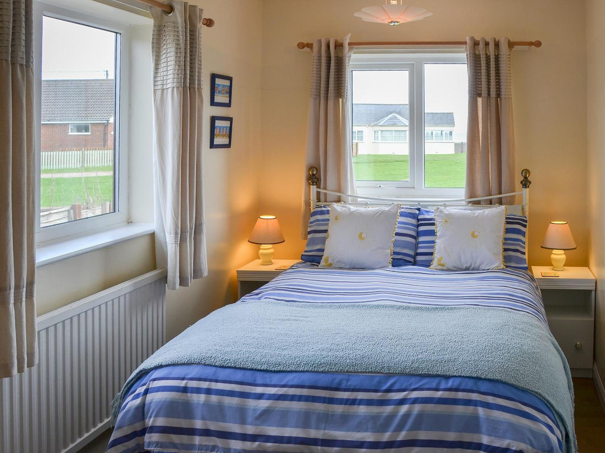 Rosemarys Sea View Villa Bacton  Buitenkant foto